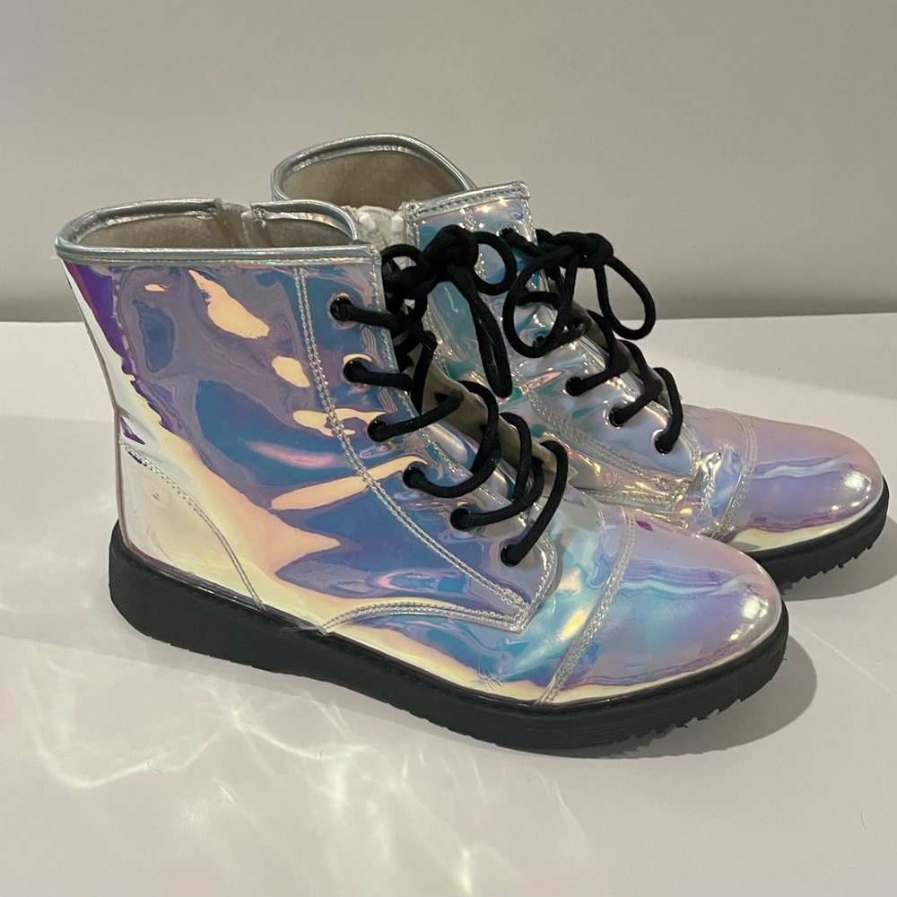 Children's Place Iridescent Girls boots Size 6